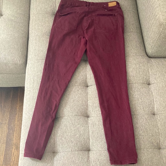 Maroon high waisted jeans - Picture 2 of 2
